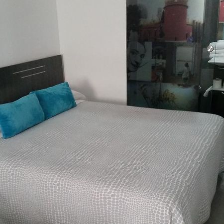 Bed&Breakfast 10 Girona Dış mekan fotoğraf
